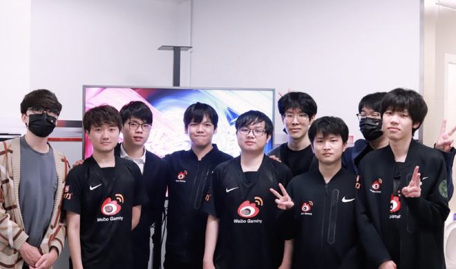 两队之间的 两队之间的