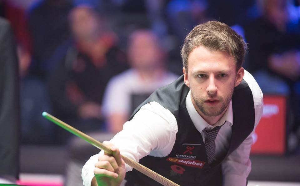 球员中脱颖 球员中脱颖