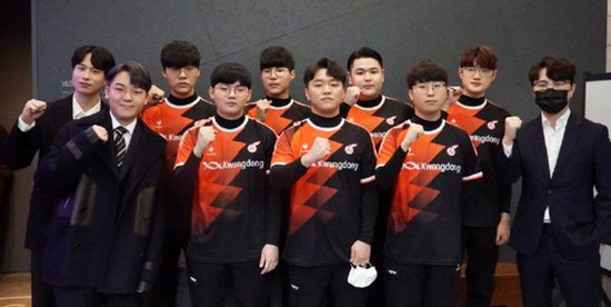 现出的团队 现出的团队