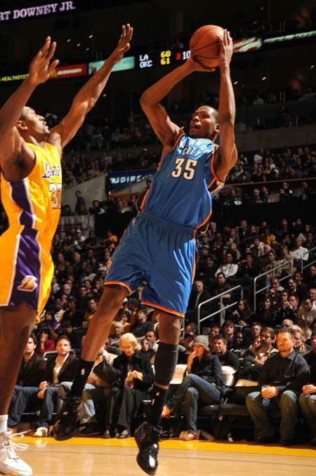 受连续冲击 受连续冲击