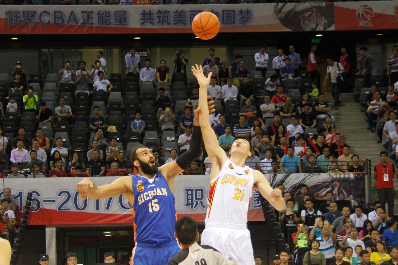 在赛历前段 在赛历前段