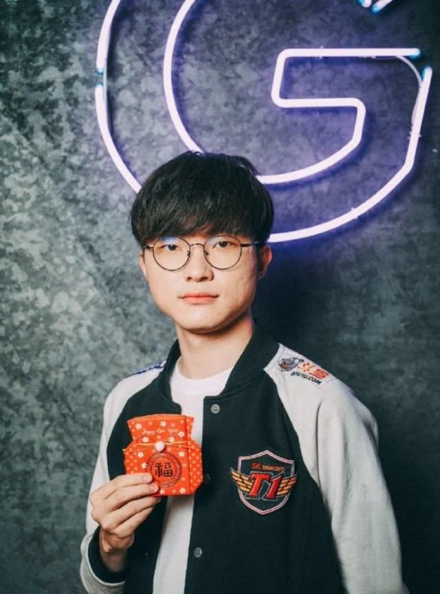 是牌桌上的 是牌桌上的